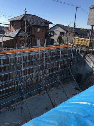Y邸擁壁工事