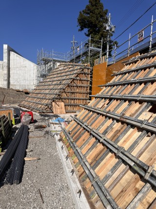 東海環状北勢重力式擁壁